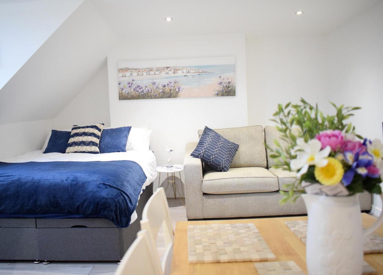 The Bay Beach Apartments ボーンマス エクステリア 写真